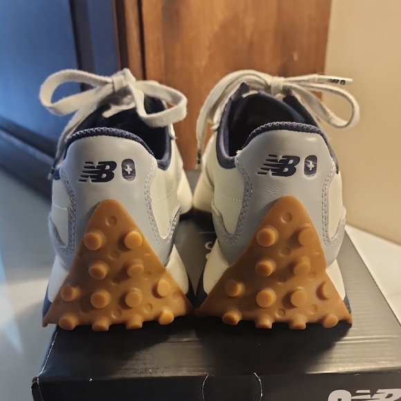 New Balance Men's Cream and Navy Sneakers - Picture 4 of 6